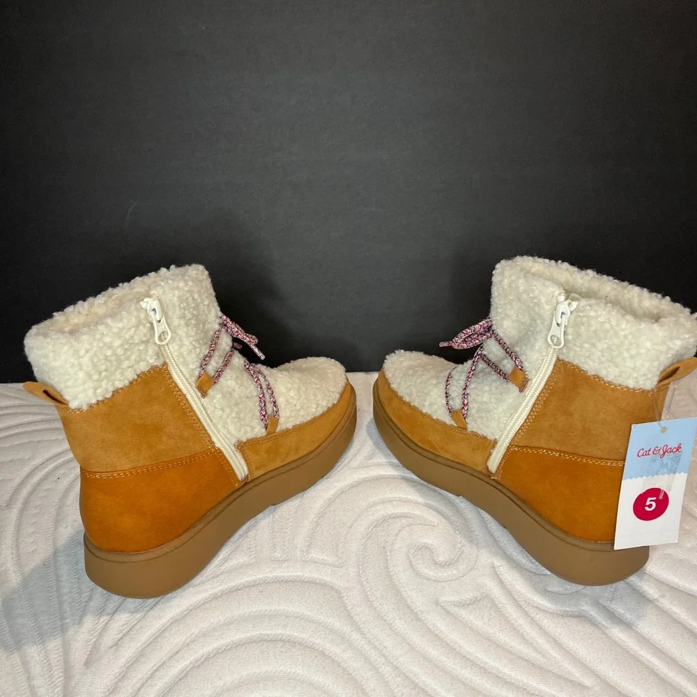 Cat &‎ Jack Arya Kids Cognac Faux Shearling Winter Boots Size 5 NEW